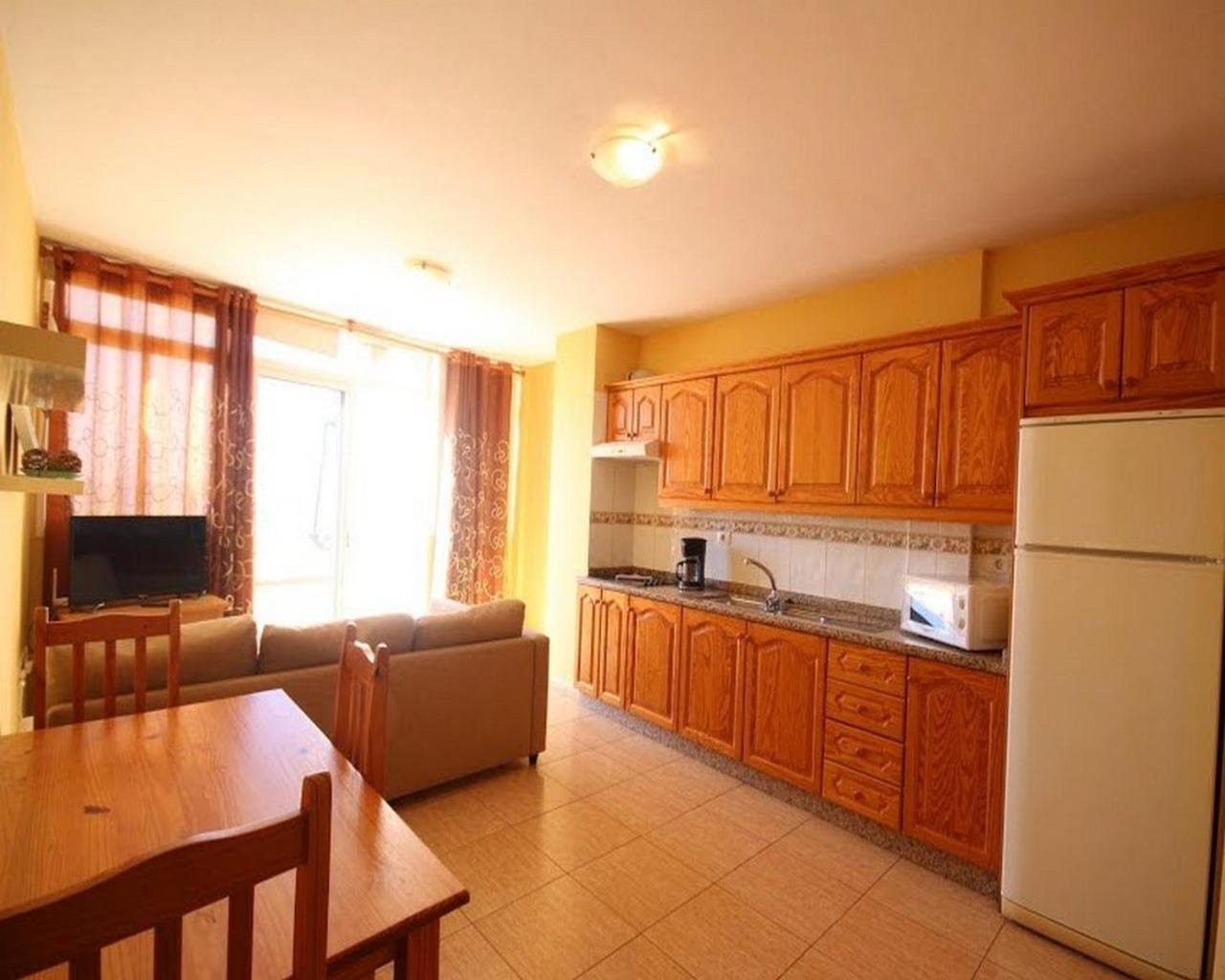 Apartamentos Isla Tenerife Sur (Adults Only) Los Abrigos Oda fotoğraf