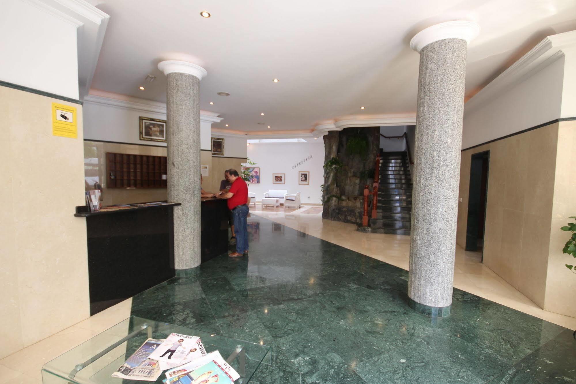 Apartamentos Isla Tenerife Sur (Adults Only) Los Abrigos Dış mekan fotoğraf