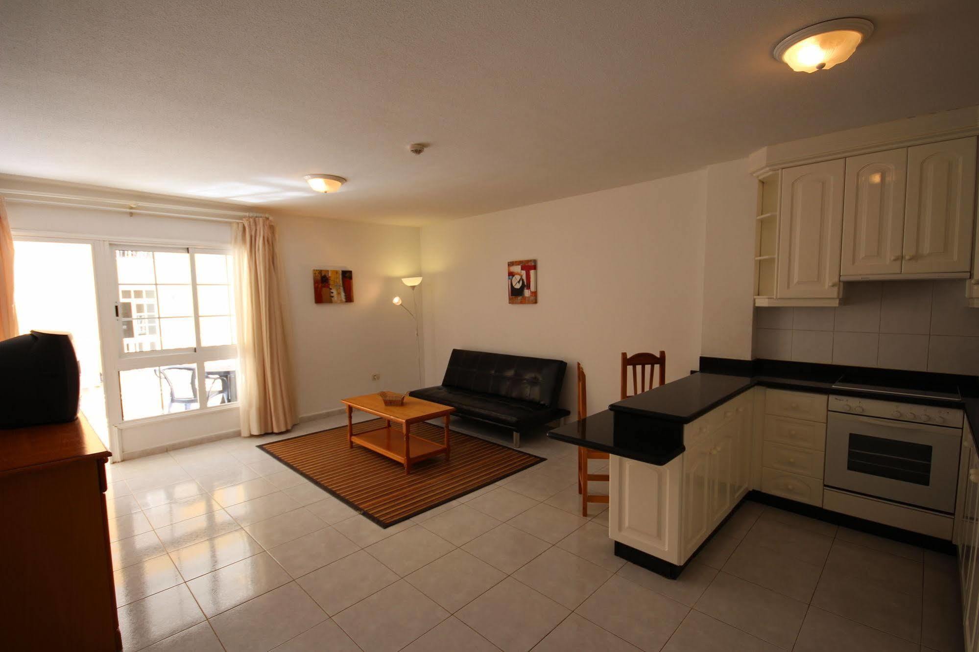 Apartamentos Isla Tenerife Sur (Adults Only) Los Abrigos Dış mekan fotoğraf